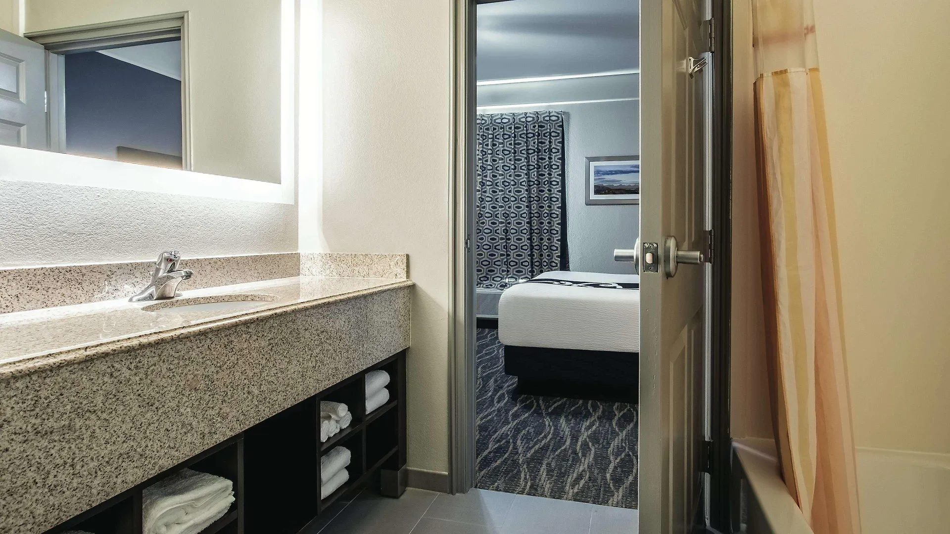 La Quinta By Wyndham Phoenix I-10 West