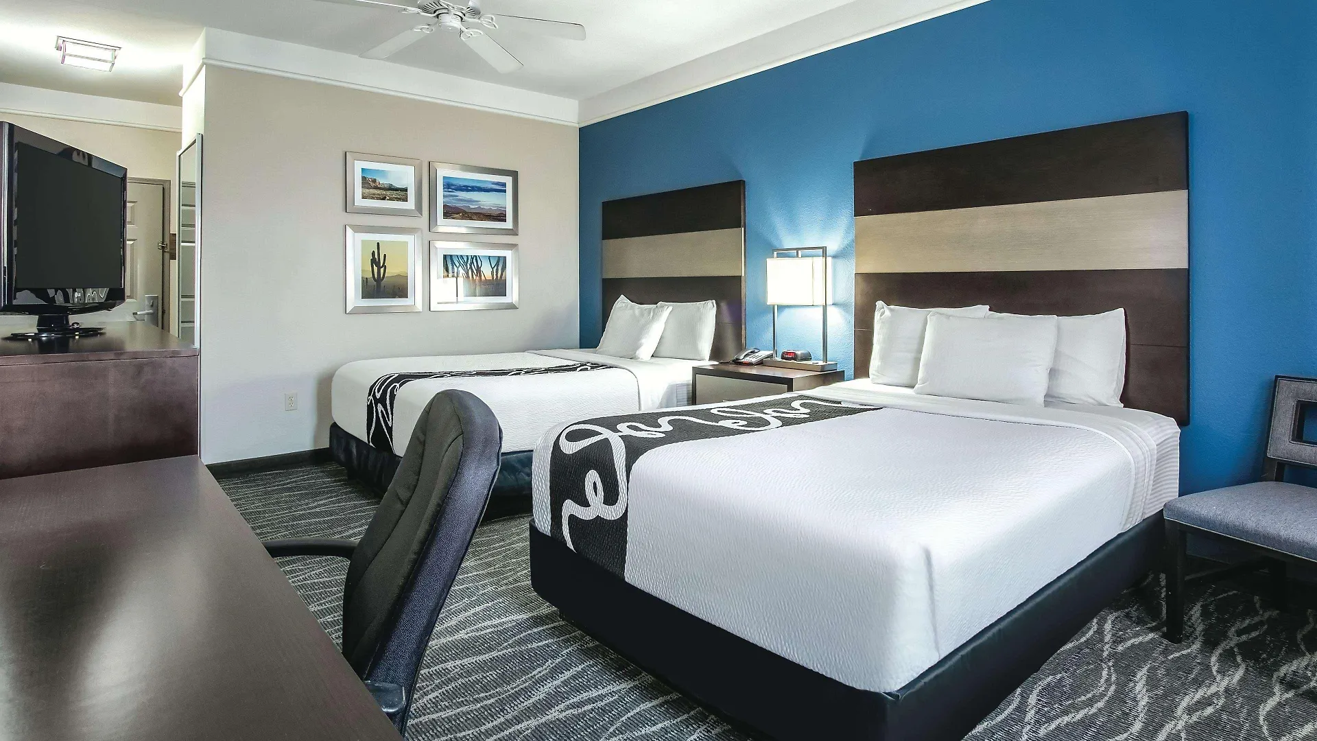 La Quinta By Wyndham Phoenix I-10 West Hotel