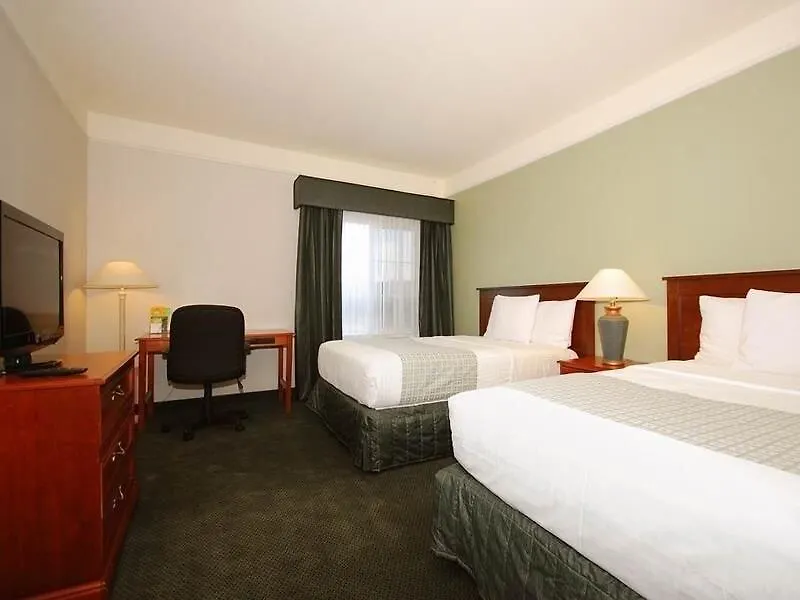 La Quinta By Wyndham Phoenix I-10 West Hotel