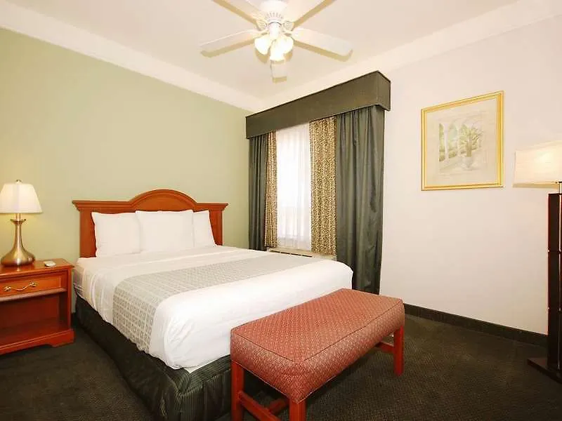 La Quinta By Wyndham Phoenix I-10 West Hotel