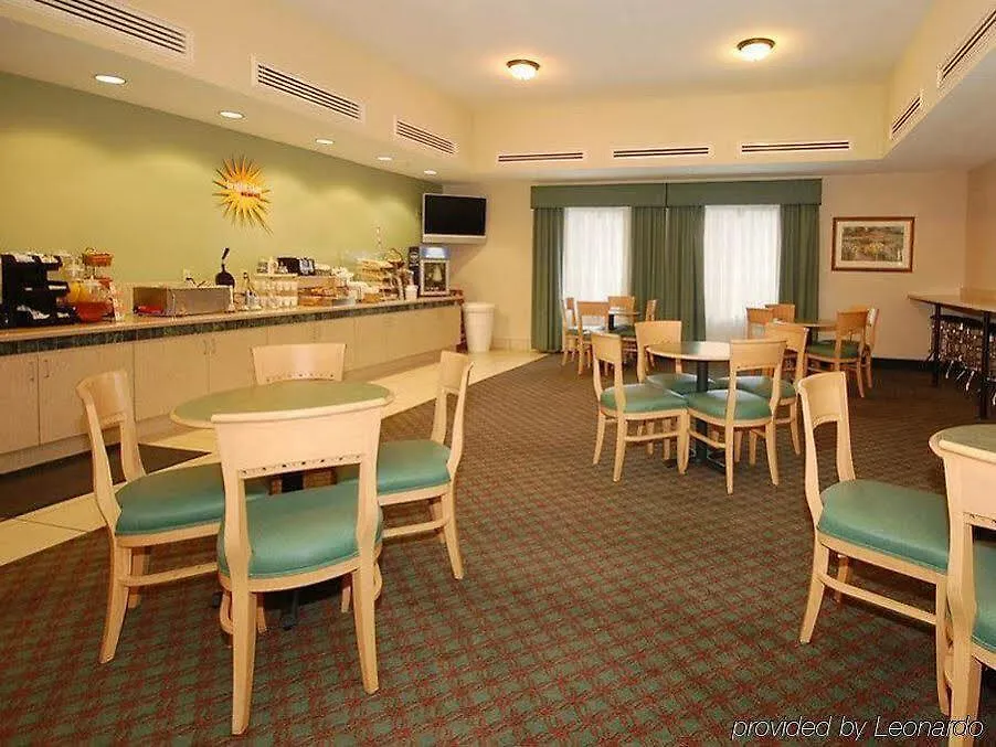 La Quinta By Wyndham Phoenix I-10 West 3*,  United States