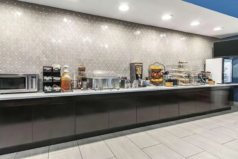 *** Hotel La Quinta By Wyndham Phoenix I-10 West United States